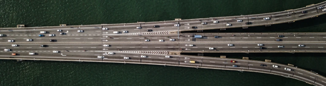 상단 이미지 영역